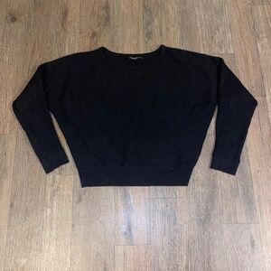Love tree size XL beautiful ribbed black sweater like new